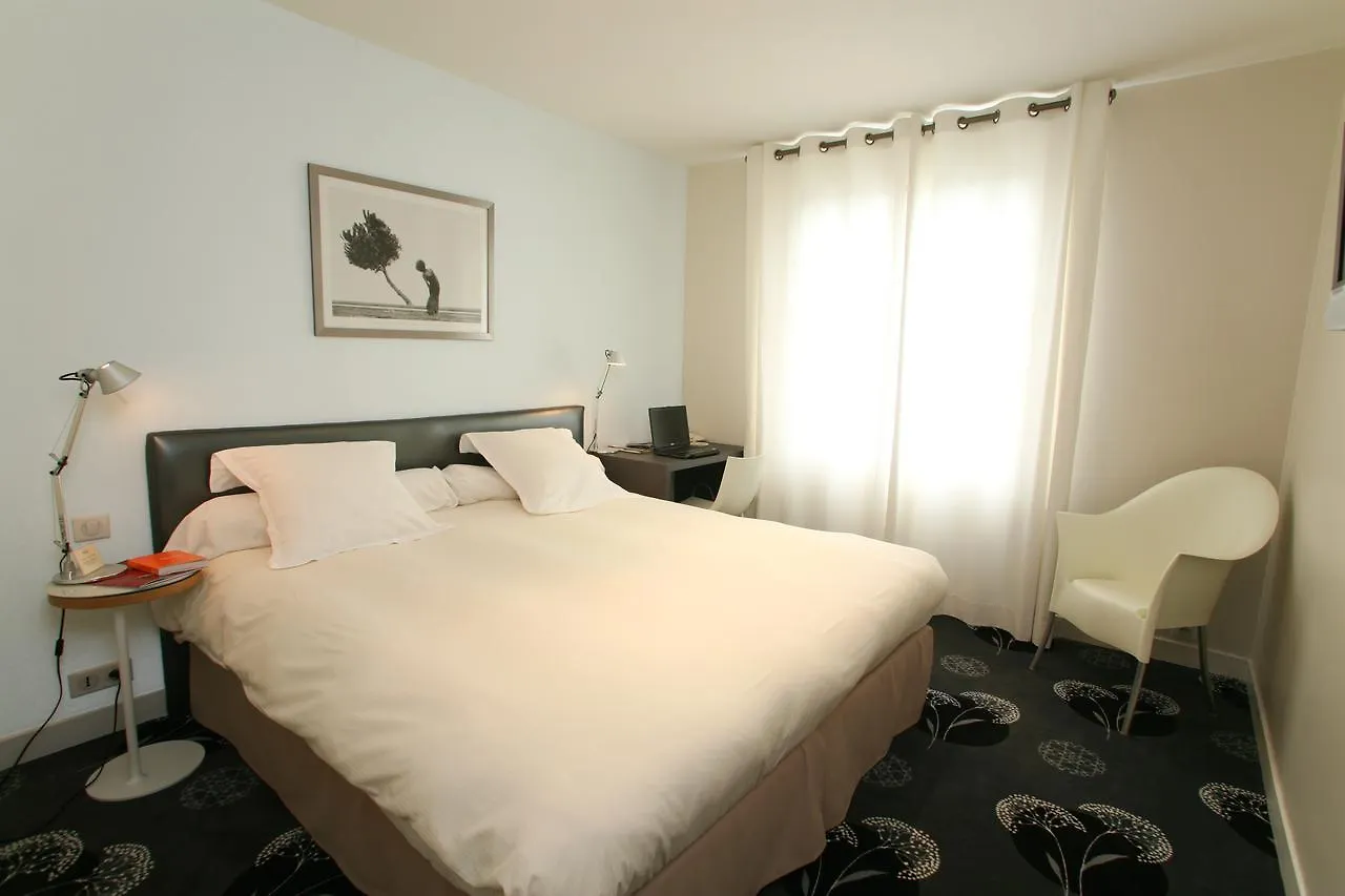 Logis Ar Milin Hotel Chateaubourg