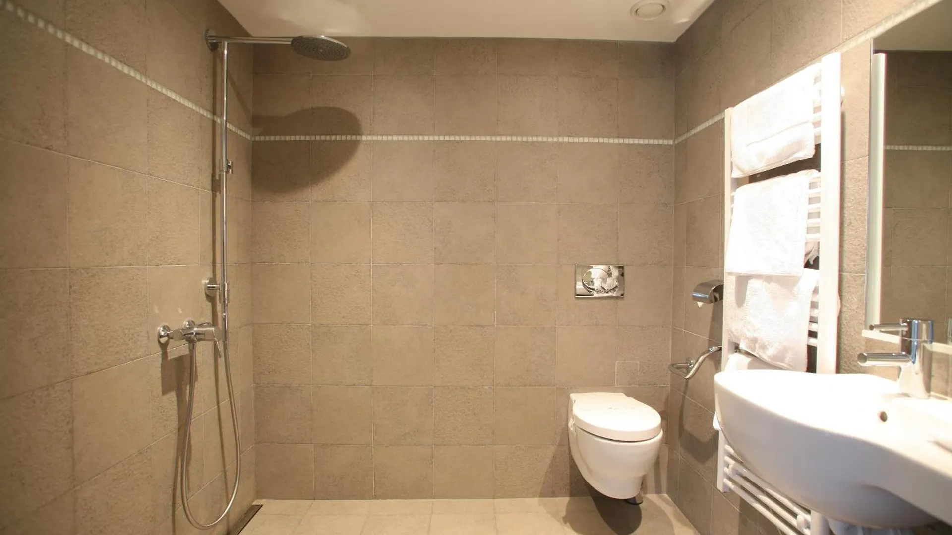 Logis Ar Milin Hotel Chateaubourg   Chateaubourg (Ille-et-Vilaine)